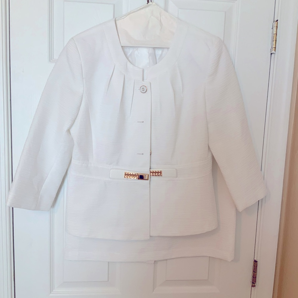 Isabella suits